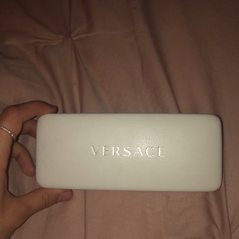 SHIPS TODAY! 🔴 Authentic versace sunglasses case